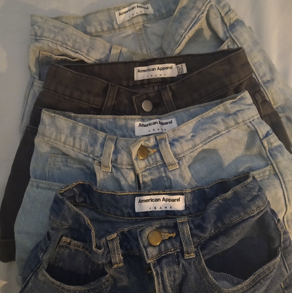 4 High waisted  shorts bundle - Picture 4 of 7